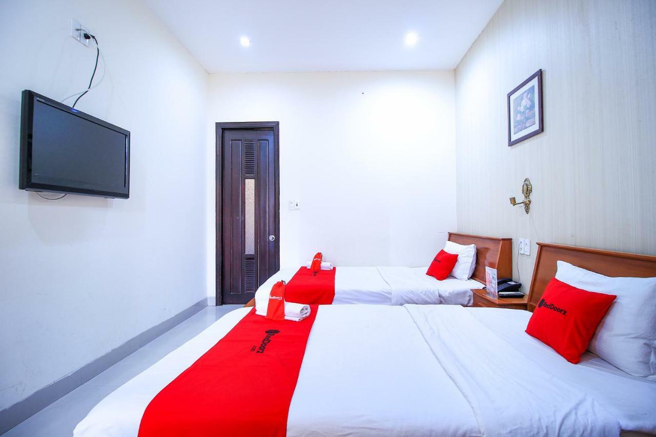 Reddoorz Near Han Market Danang Exterior photo